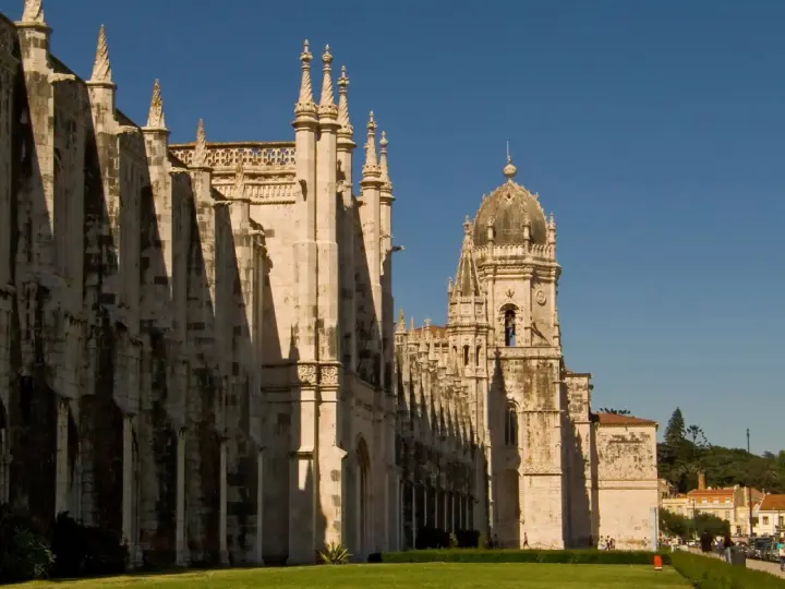 Jerónimos Monastery In Lisbon as a phone lock screen
