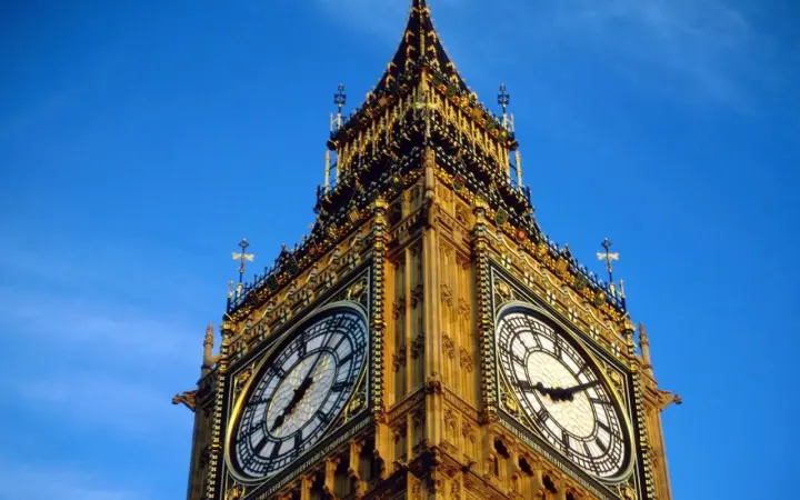 Clock Tower in London as a phone lock screen