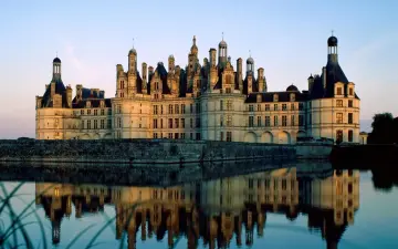 Château de Chambord Reflection wallpaper