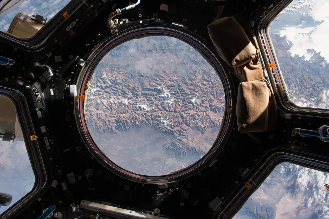 View From Orbit – black and grey desktop wallpaper, 4928×3280
