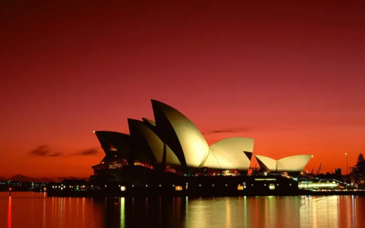 Sydney Opera House Sunset as a phone lock screen
