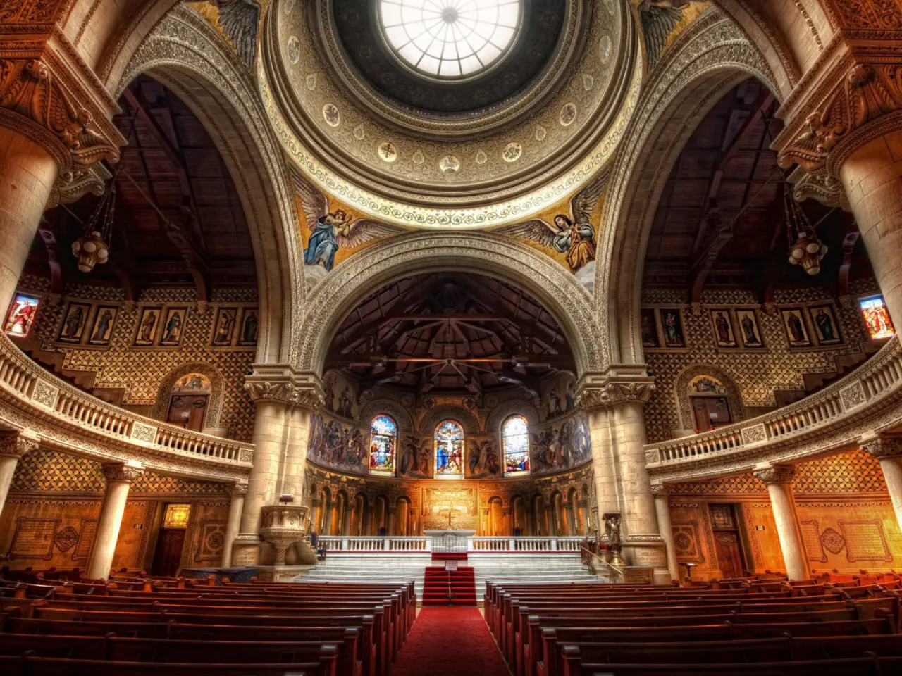 Grand Cathedral Interior Architecture – black and brown desktop wallpaper, 1600×1200