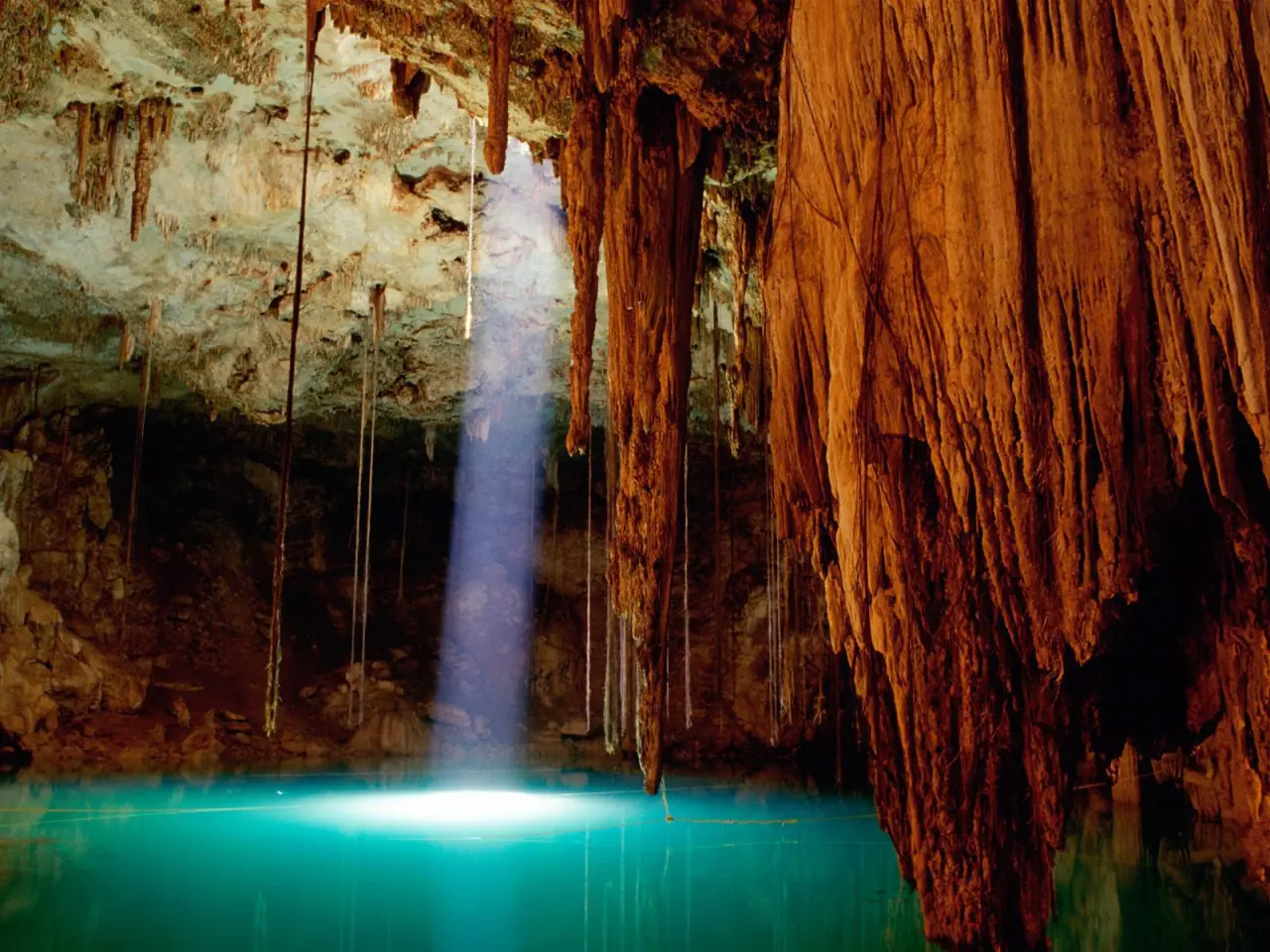 Sunlight Piercing Underground Cave – black and brown desktop wallpaper, 1600×1200