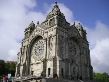 Grand Stone Basilica wallpaper