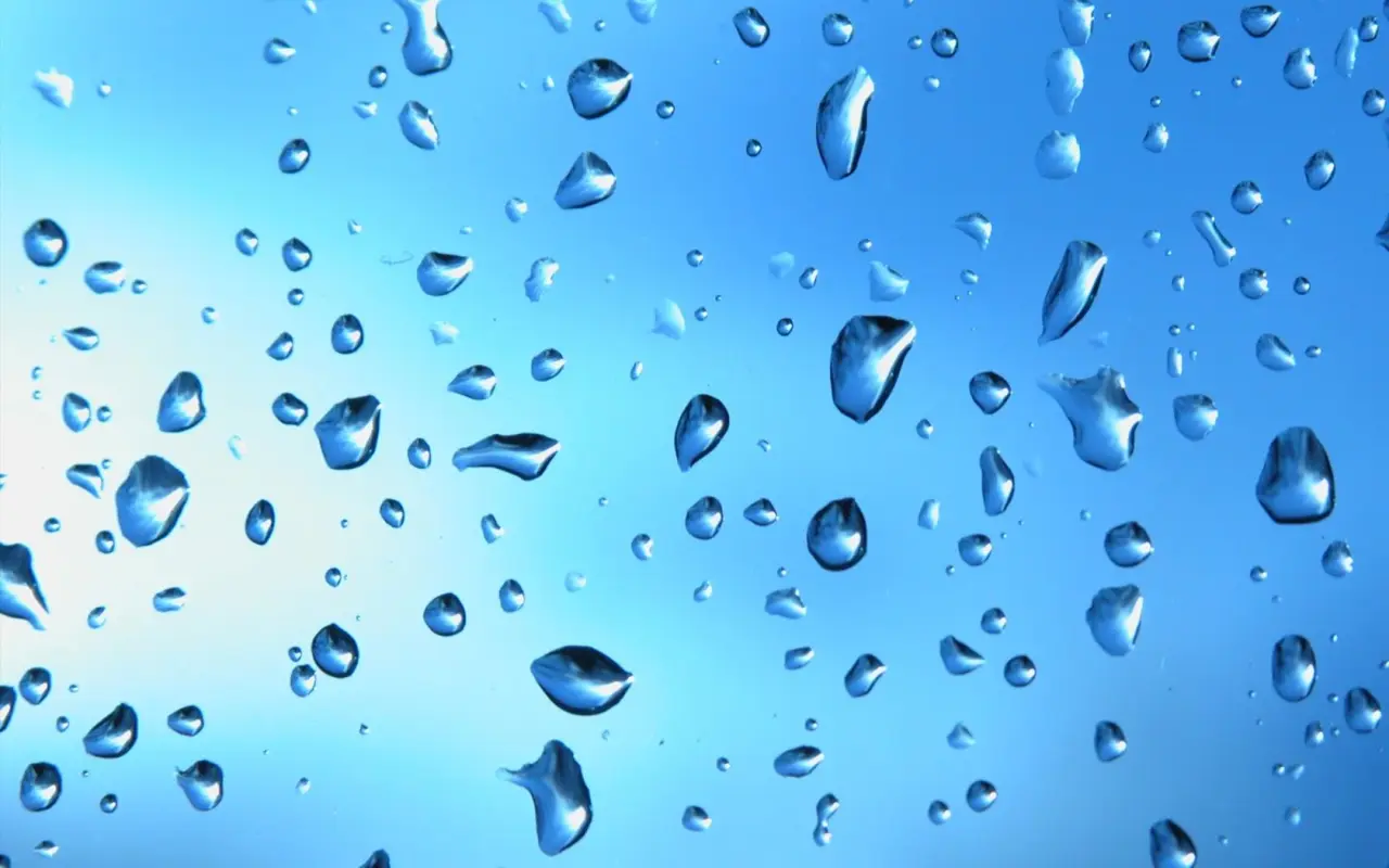 Raindrops on Glass – blue desktop wallpaper, 1680×1050