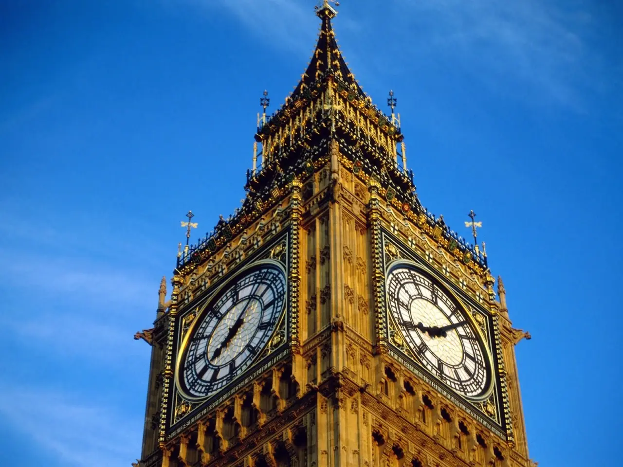 Clock Tower Atop London – blue and black desktop wallpaper, 1600×1200