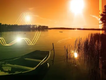 Golden Sunset Over Water wallpaper