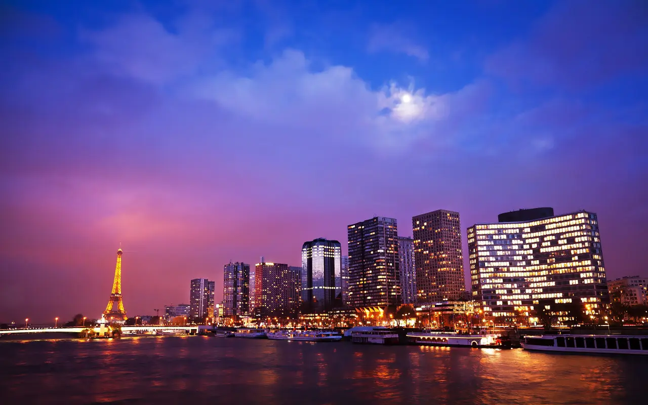 Paris Evening Skyline – black and purple desktop wallpaper, 2560×1600