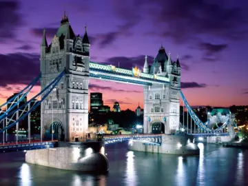 Tower Bridge at Dusk wallpaper