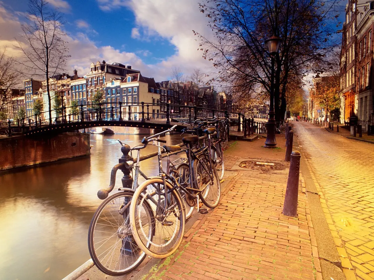 Bicycles Along The Canal – orange and red desktop wallpaper, 1600×1200