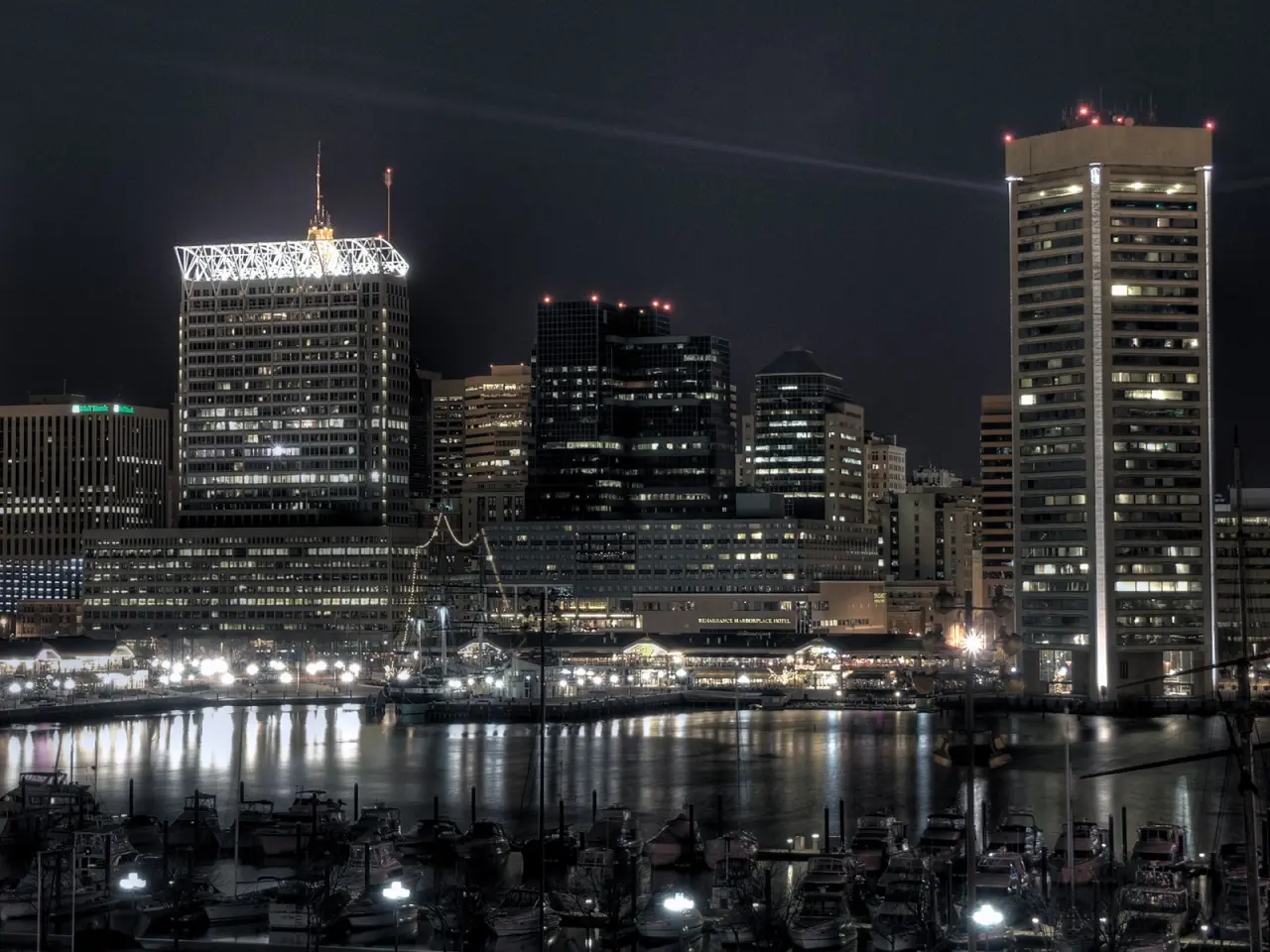 Baltimore Skyline At Night – black and grey desktop wallpaper, 1600×1200