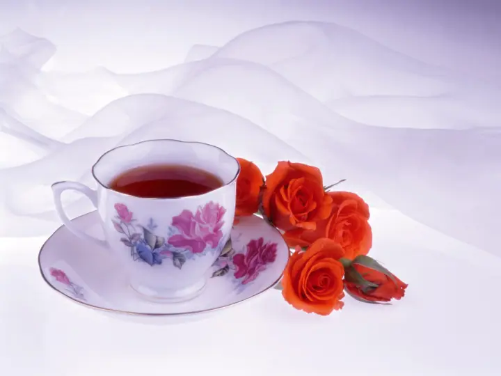 Morning Tea and Roses as a phone lock screen