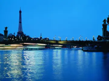 Eiffel Tower at Night wallpaper