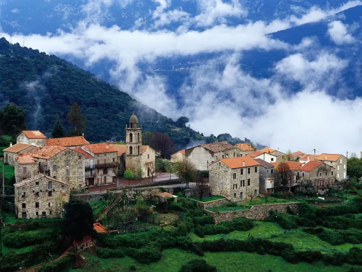 Village in the Clouds as a phone lock screen