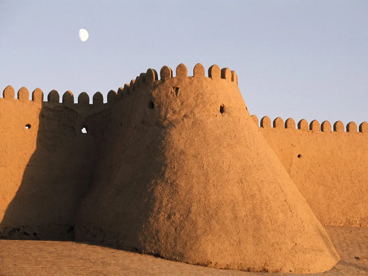 Ancient Mud Fortress Wall – blue and brown desktop wallpaper, 1600×1200