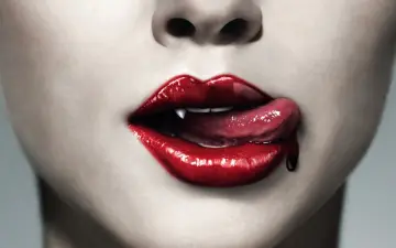 Scarlet Bite wallpaper