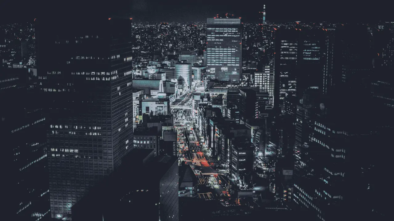 Midnight City Skyline – black and grey desktop wallpaper, 3840×2160