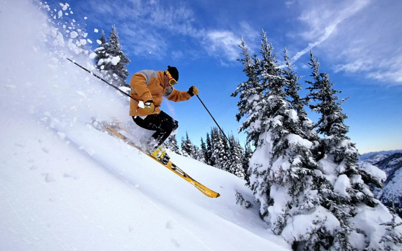 Descending the Snowy Slope – purple and blue desktop wallpaper, 1680×1050