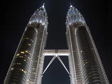 Twin Towers at Night wallpaper